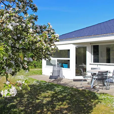 4 Person Holiday In Ferienhaus Svaneke